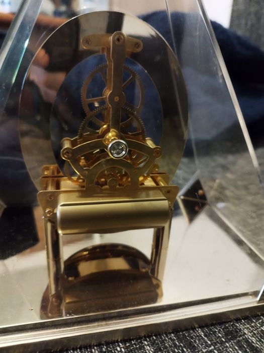 Zegar quartz Seiko piramida