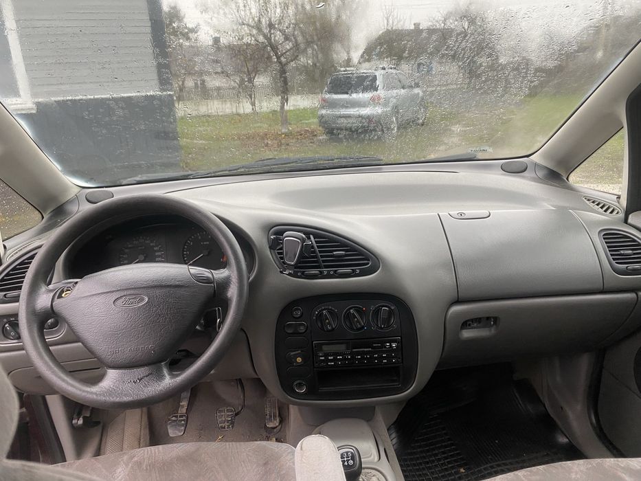 Продам сімейне авто на повному ходу