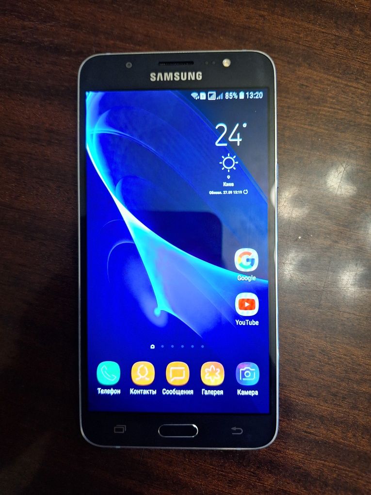 Телефон Смартфон Samsung Galaxy J7