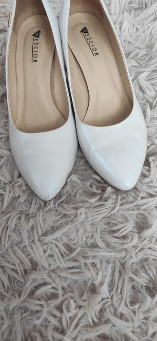 Buty ślubne białe perłowe Neścior czółenka