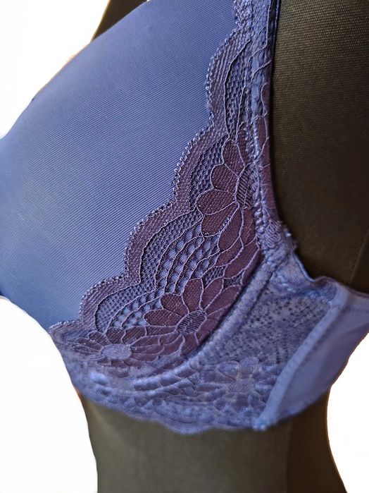 Rewelacyjny gładki biustonosz stanik 75C