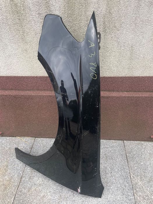 błotnik audi a3 8v0821467e lewy oryginał uchwyt hb ! nie sedan !