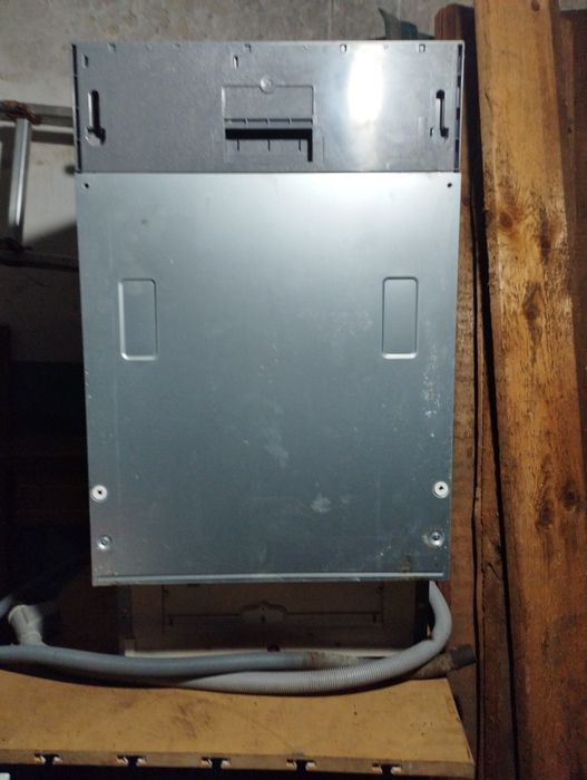 Продам посудомоечную машину Ariston