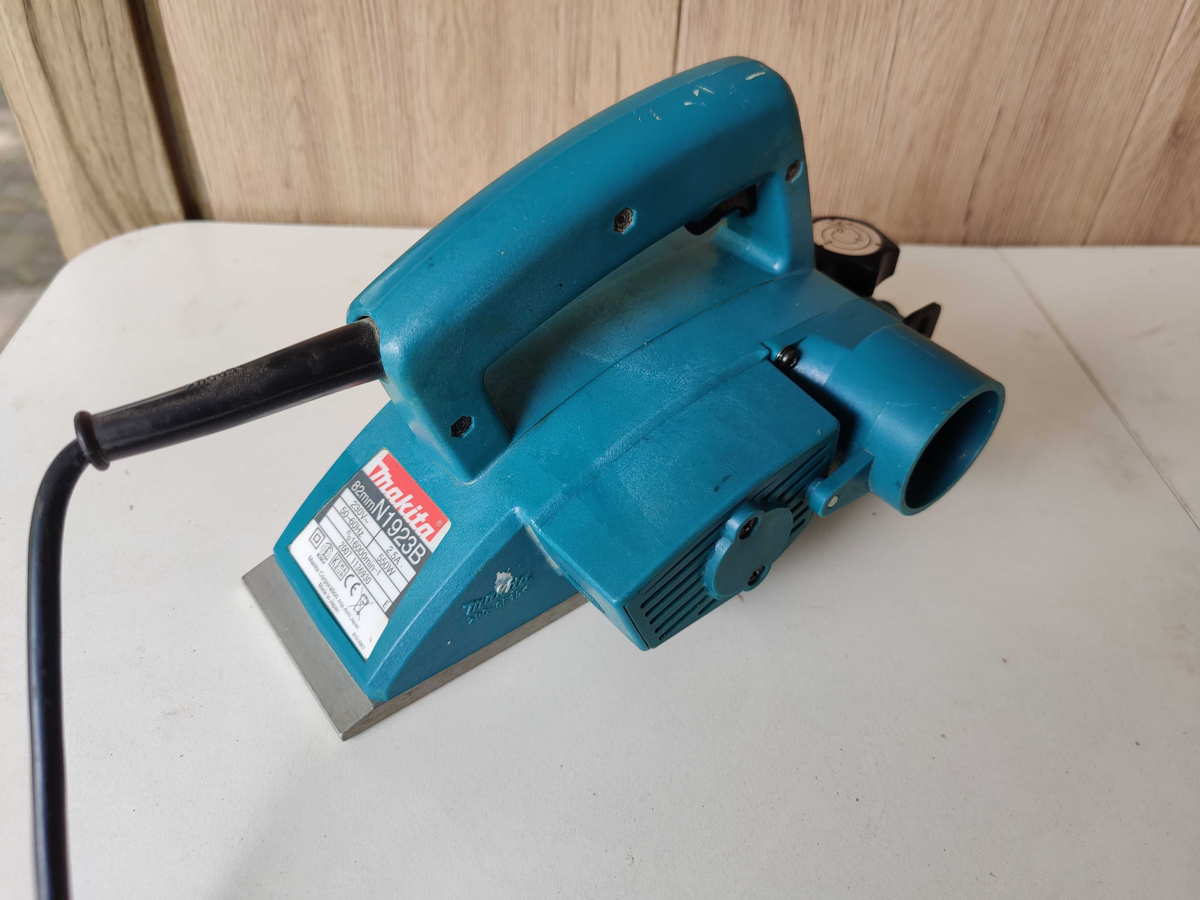 ЭлектроРубанок Makita N 1923 B