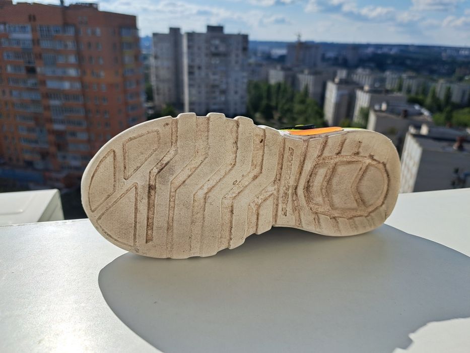 Кросовкі SKECHERS 33,5