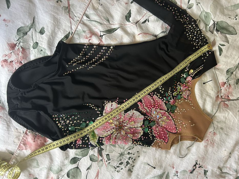 Strój do gimastyki artystycznej 140-150 cm