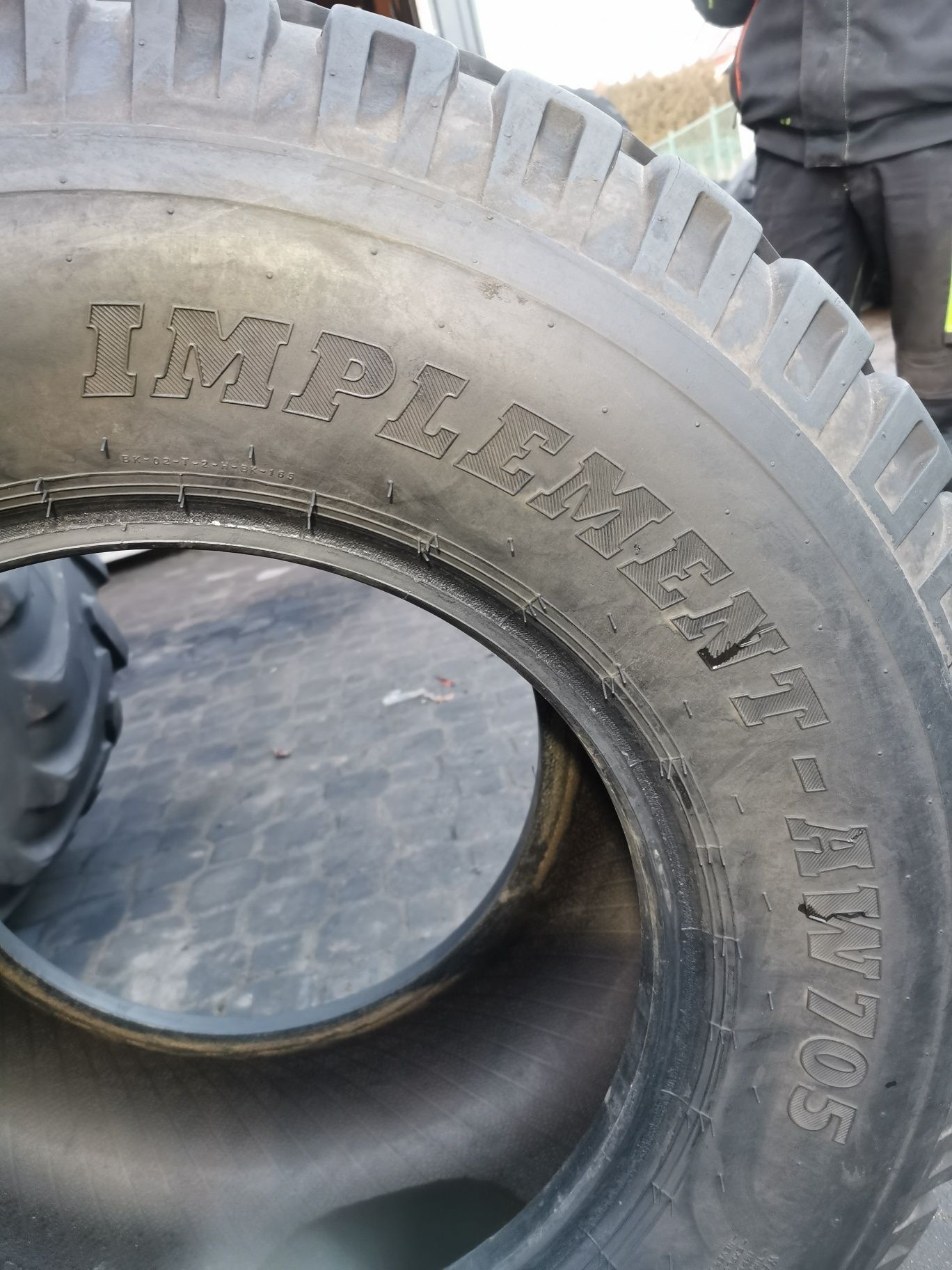 Opona 16.0/70-20  ( 405/70-20 ) 16P.R  BKT Implement - AW705 #