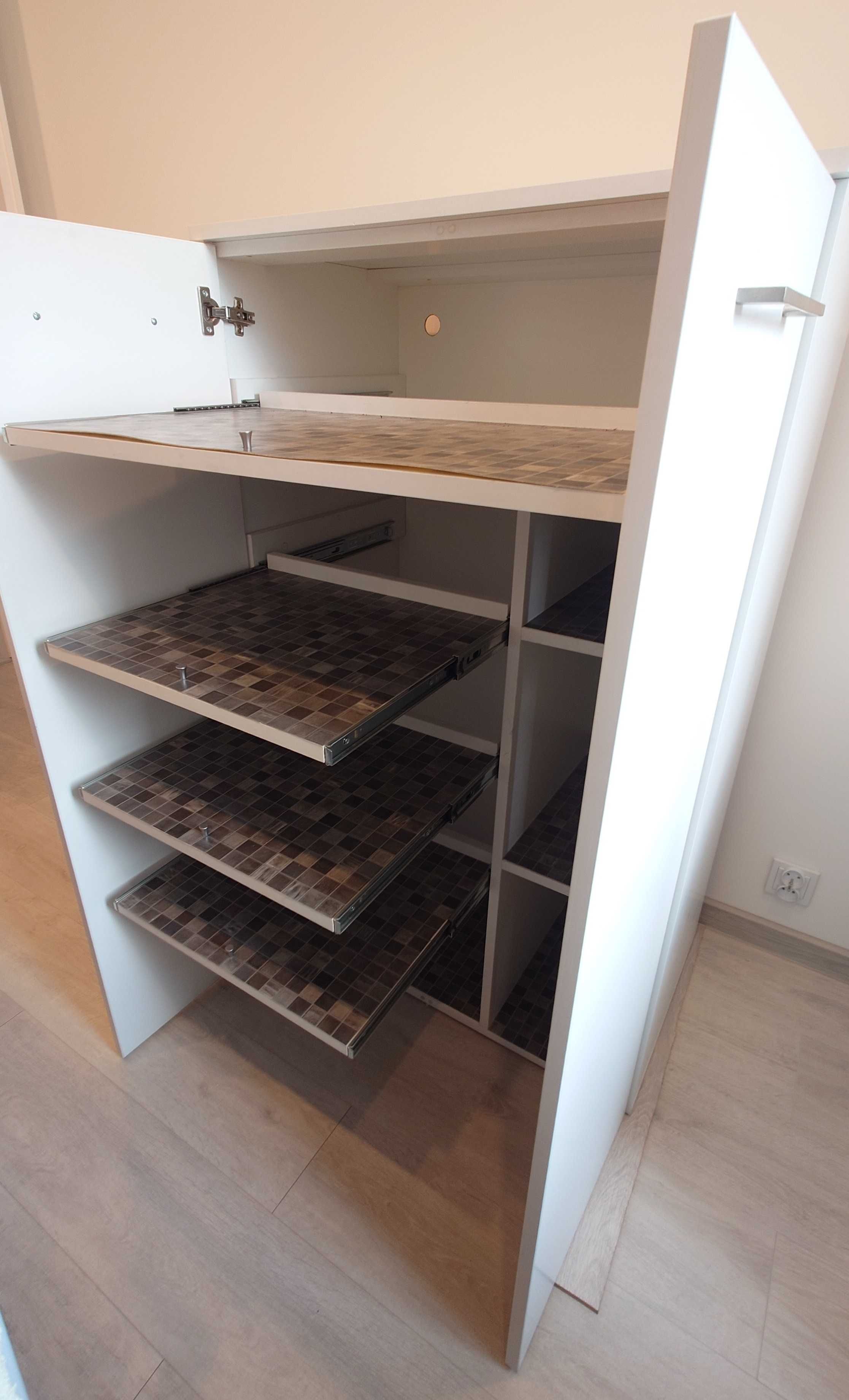 Duża szafka na buty