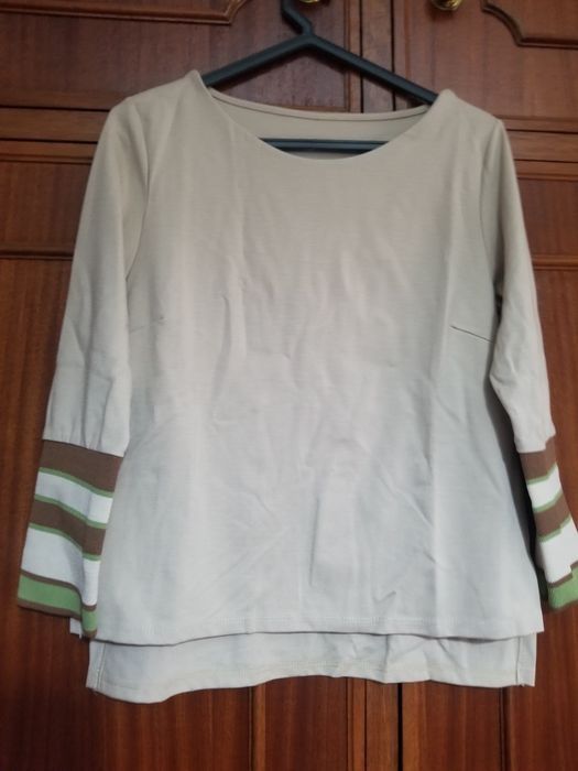Blusas novas de marca S