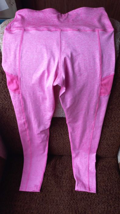 Спортивні легінси для фітнесу.