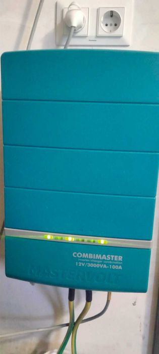 Інвертор-зарядний пристрій Mаstervolt Combimaster 12/3000-100,230v