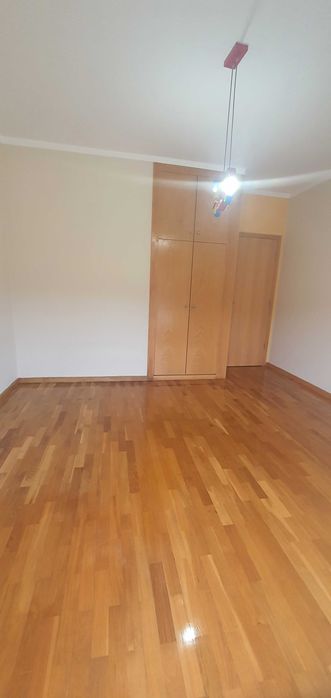 Vende se T2 - S.Félix da Marinha