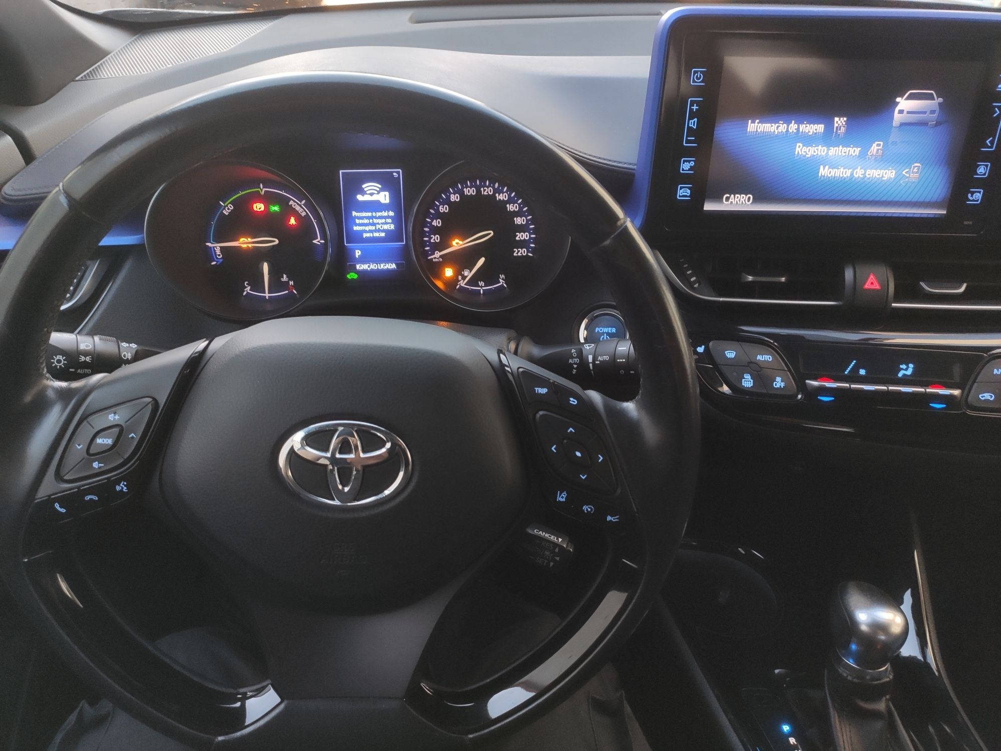 Toyota CHR  híbrido 1.8
