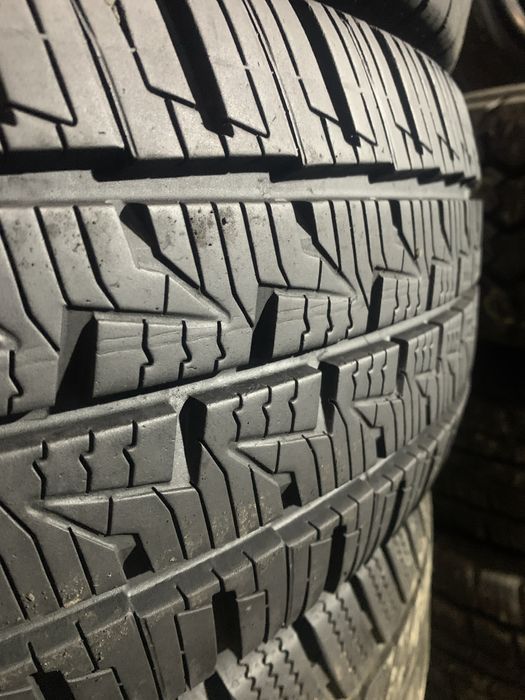 235/65 R16C Continental VanContact 4Season