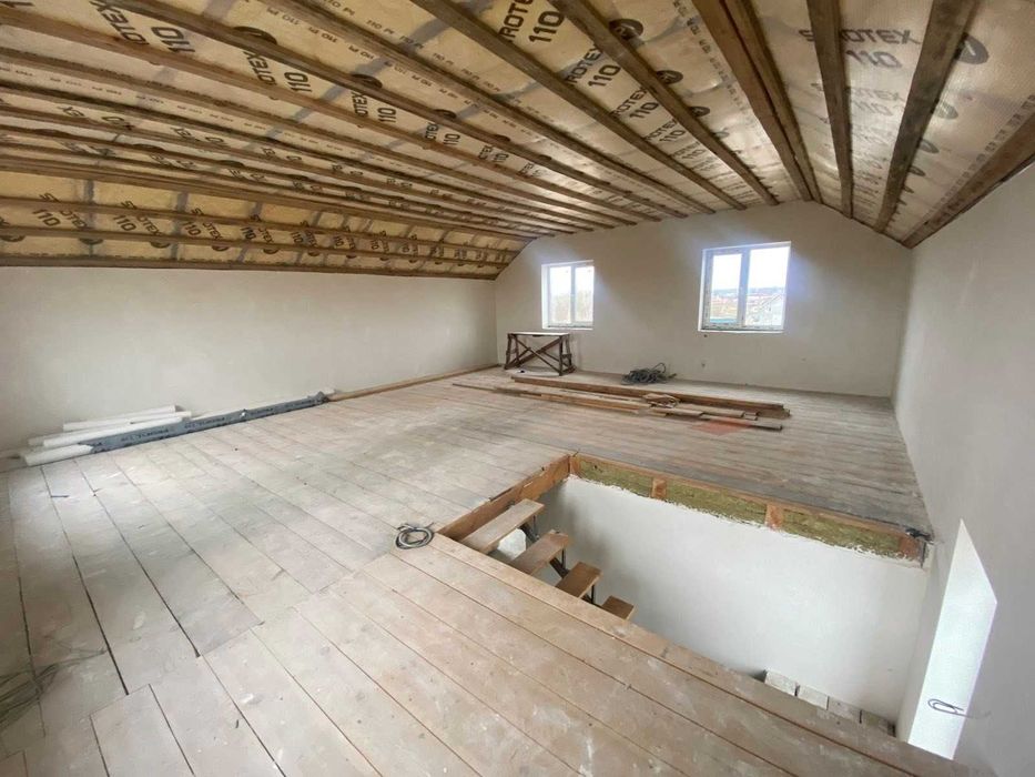 Ваш ідеальний дім біля озера: двоповерховий будинок 122 м² на 6 сотках