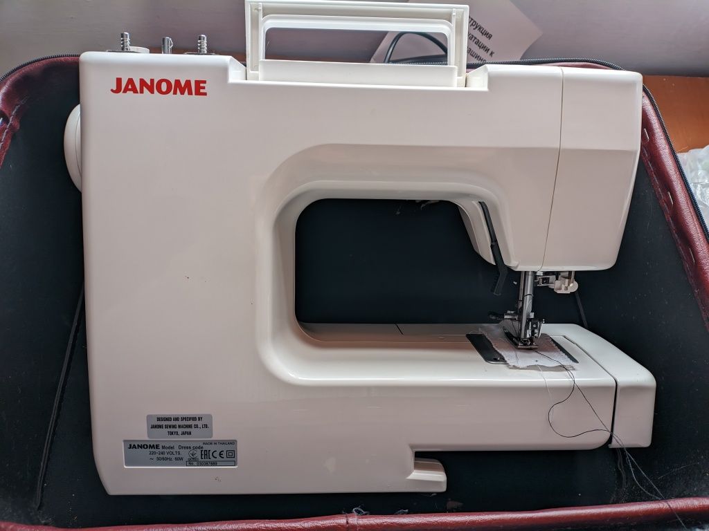 Janome Dress Code швейна машинка + багато аксесуарів