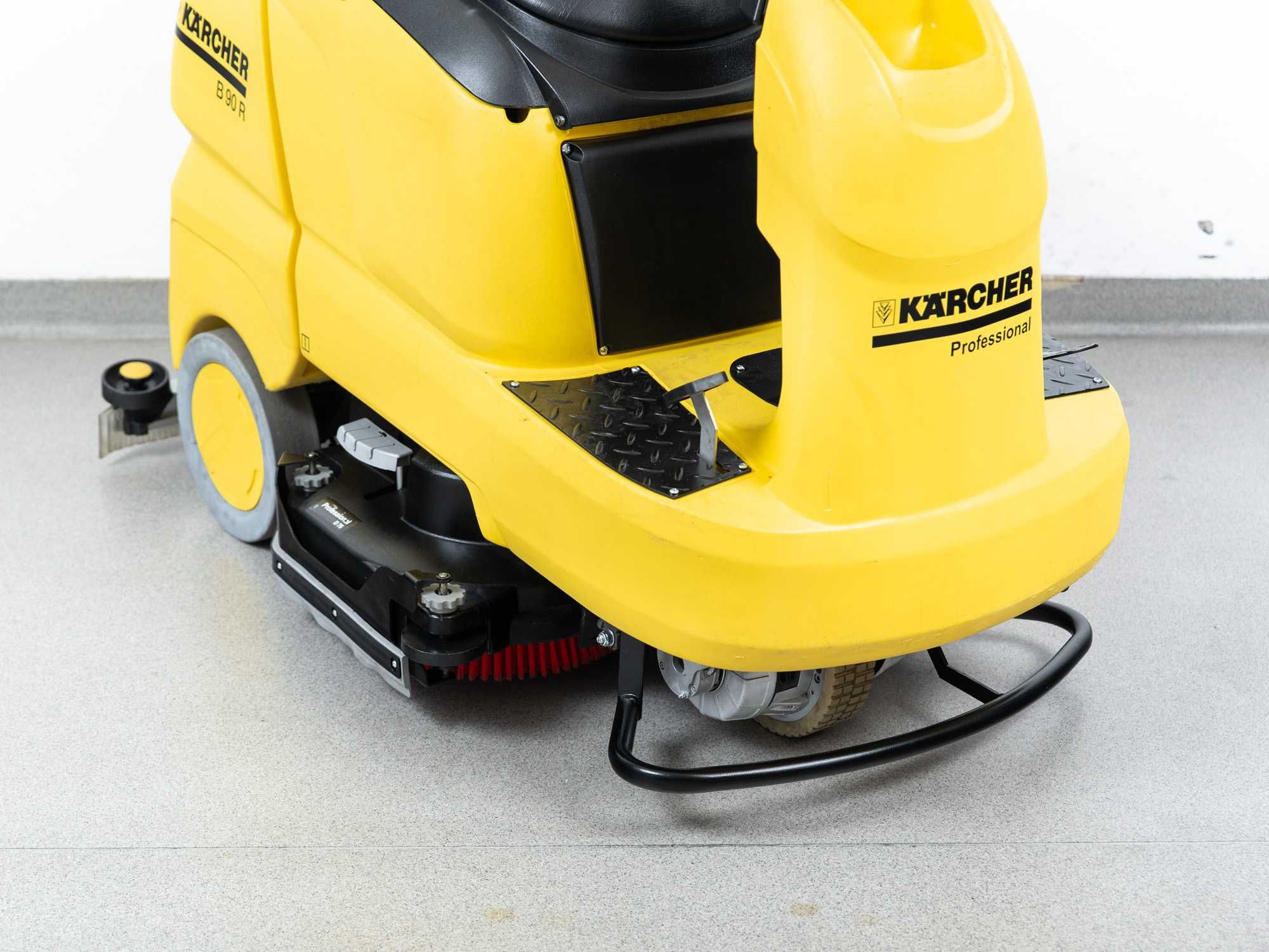SZOROWARKA KARCHER B 90 R D75 NOWE BATERIE 2008r 211h 4500m²h 19000net