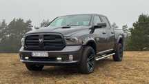 Dodge RAM Dodge Ram 1500 Sport 5.7 HEMI LPG – Moc, Styl i Niezawodność!