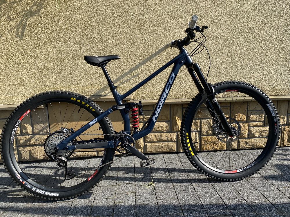 Norco Sight EXT RS Magura X01 Hope Ex DH Enduro