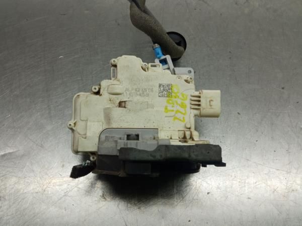 Fechadura / fecho porta trás direito AUDI A3 Limousine (8VS, 8VM)