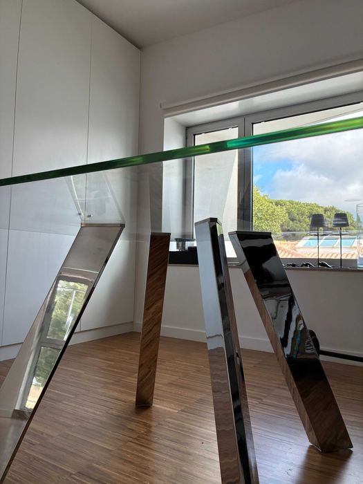 Mesa de jantar em vidro