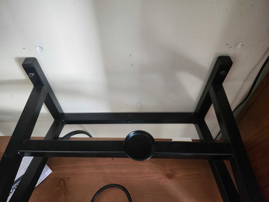 Rega Planar -  Suporte de parede para gira-discos