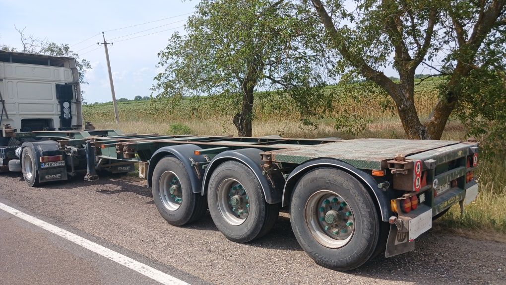 Продам Daf контейнеровоз можно комплектом