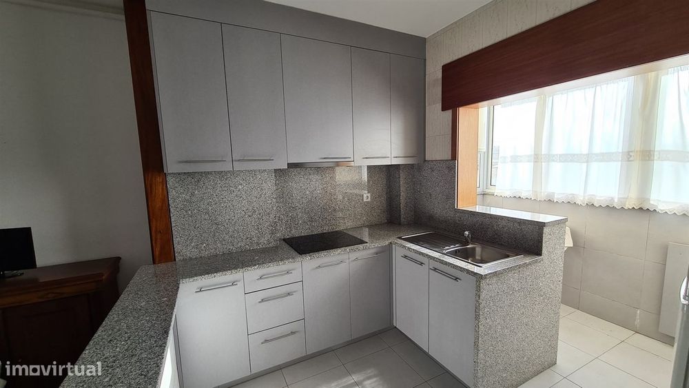 ARRENDAMENTO - Apartamento T3 na Av. Vasco da Gama