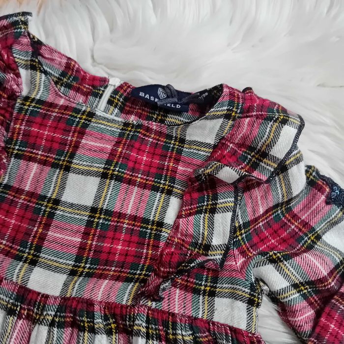 42. Sukienka w kratę