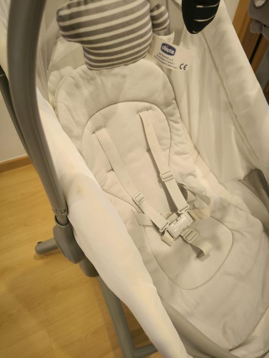 Chicco Baby Hug 4 em 1 + kit Papa