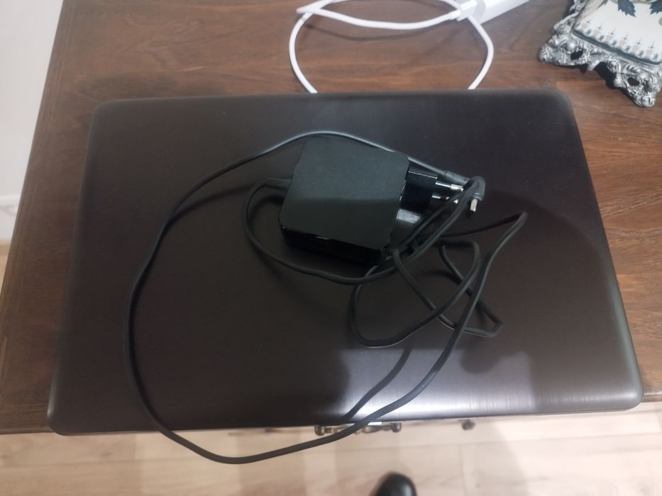 Computador portátil Asus