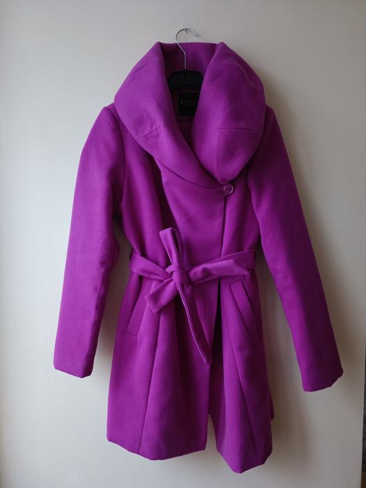 Nowy amarantowy płaszcz Mohito rozmiar 36