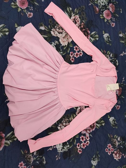 Nowa z metką sukienka mini bombka rozm M