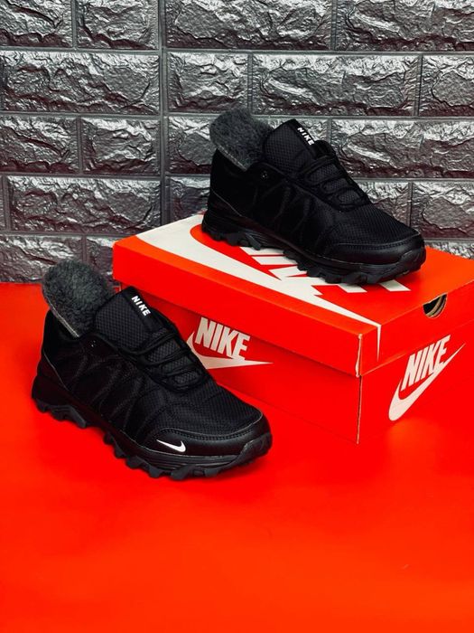 Водонепроницаемые кросовки найк / Nike waterproof демисезонные кросы