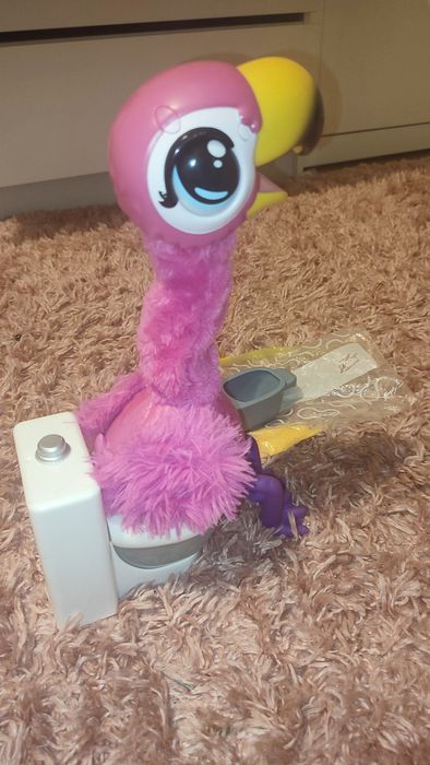 Flaming zabawka interaktywna little live pets toaleta robi kupe