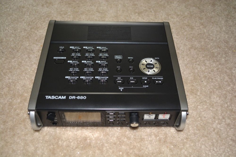 Gravador Tascam DR-680