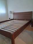 Cama ikea 160x200 + mesa de cabeceira