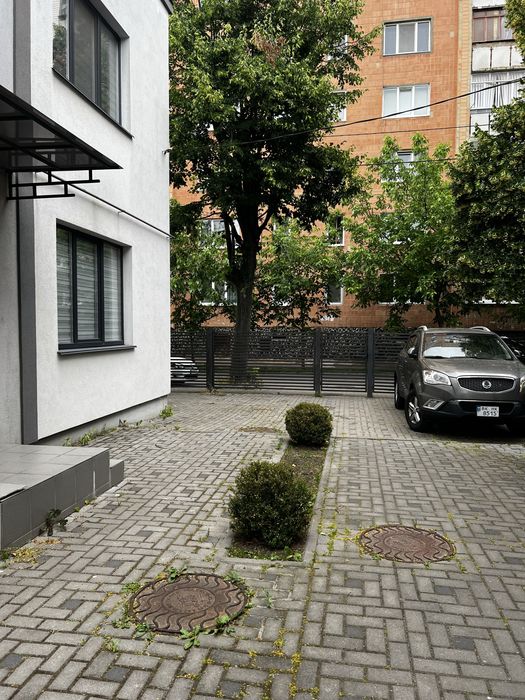 Здам котедж в центрі міста