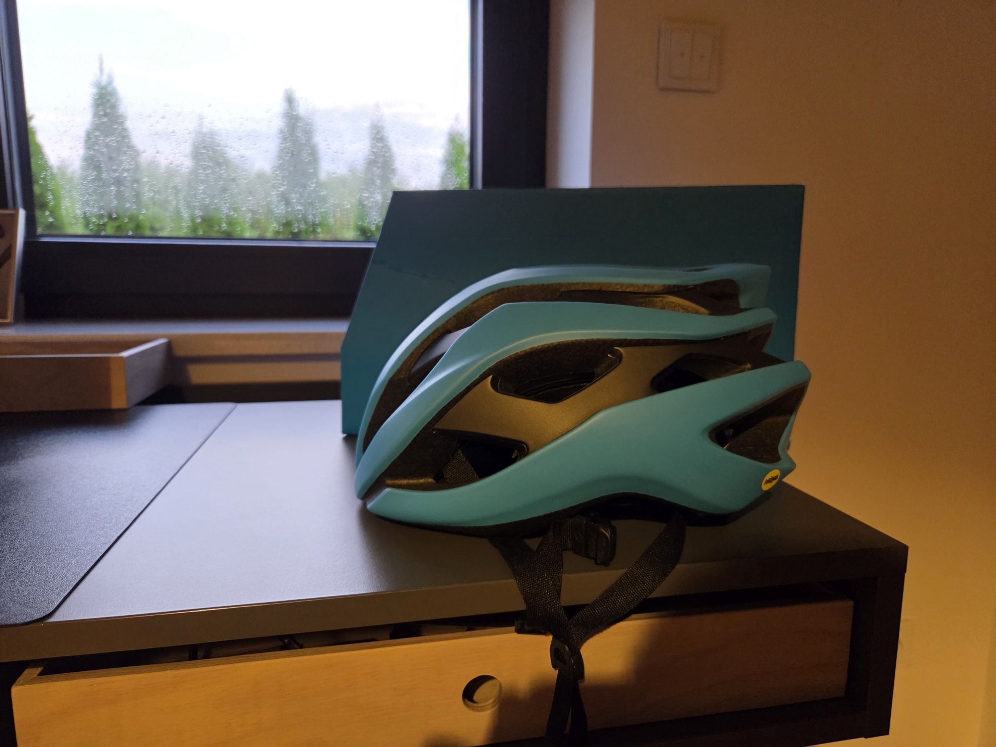 Nowy kask szosowy Giant Rev MIPS rozmiar L