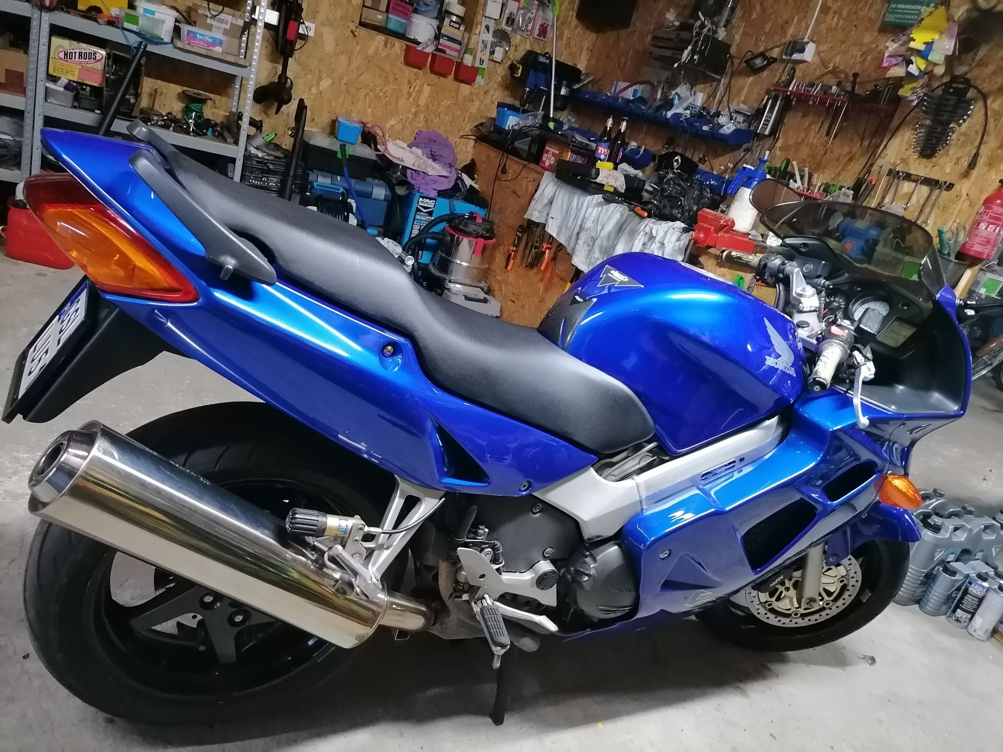 SPRZEDAM Owiewki honda vfr 800fi