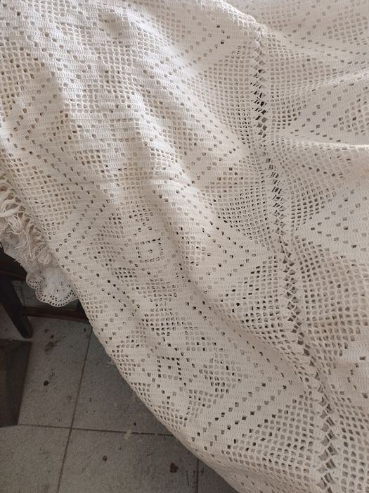 Colcha em croché feitas a mão  mede 2m x 1.90