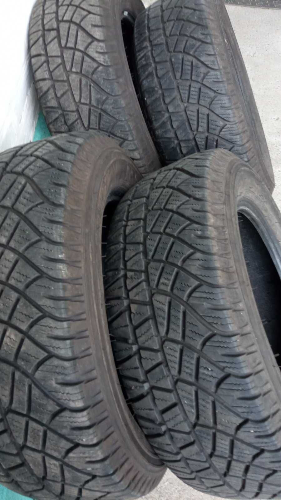 Всесезонная резина, шины 4 шт. 235/60 R16 Michelin Latitude Cross