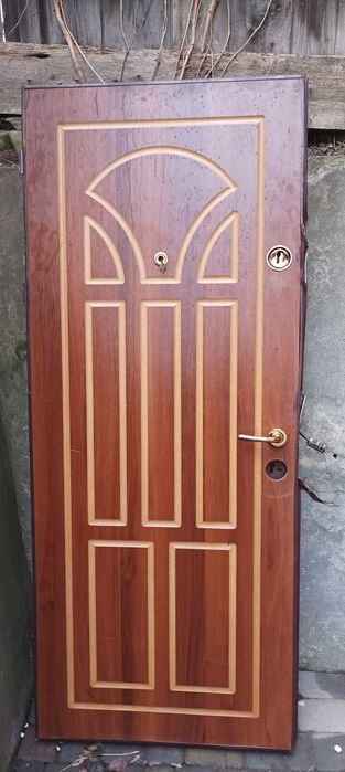 Двері вхідні на запчастини