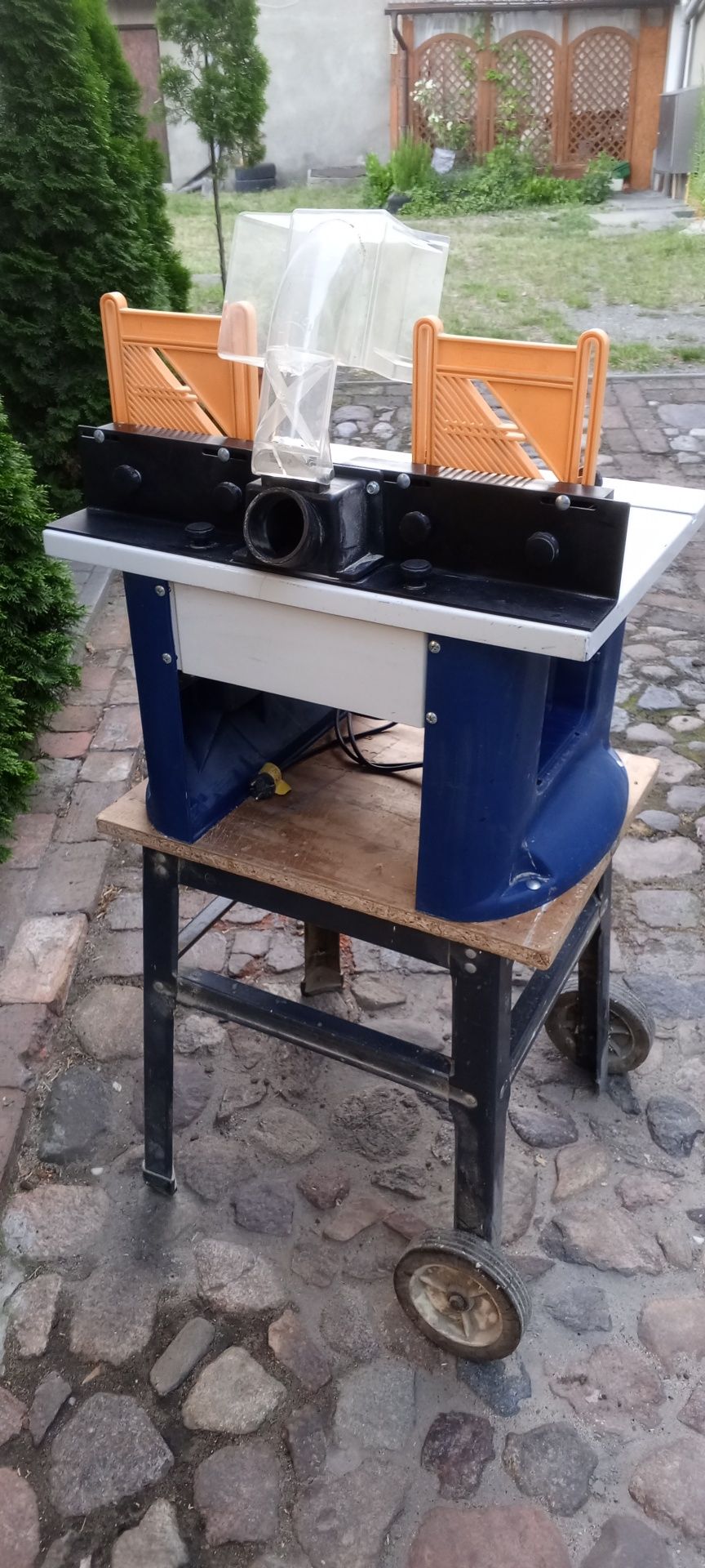 Frezarka dolnowrzecionowa 230v