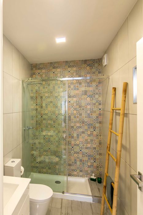 Quarto para alugar com WC privativo, pátio privativo perto da praia
