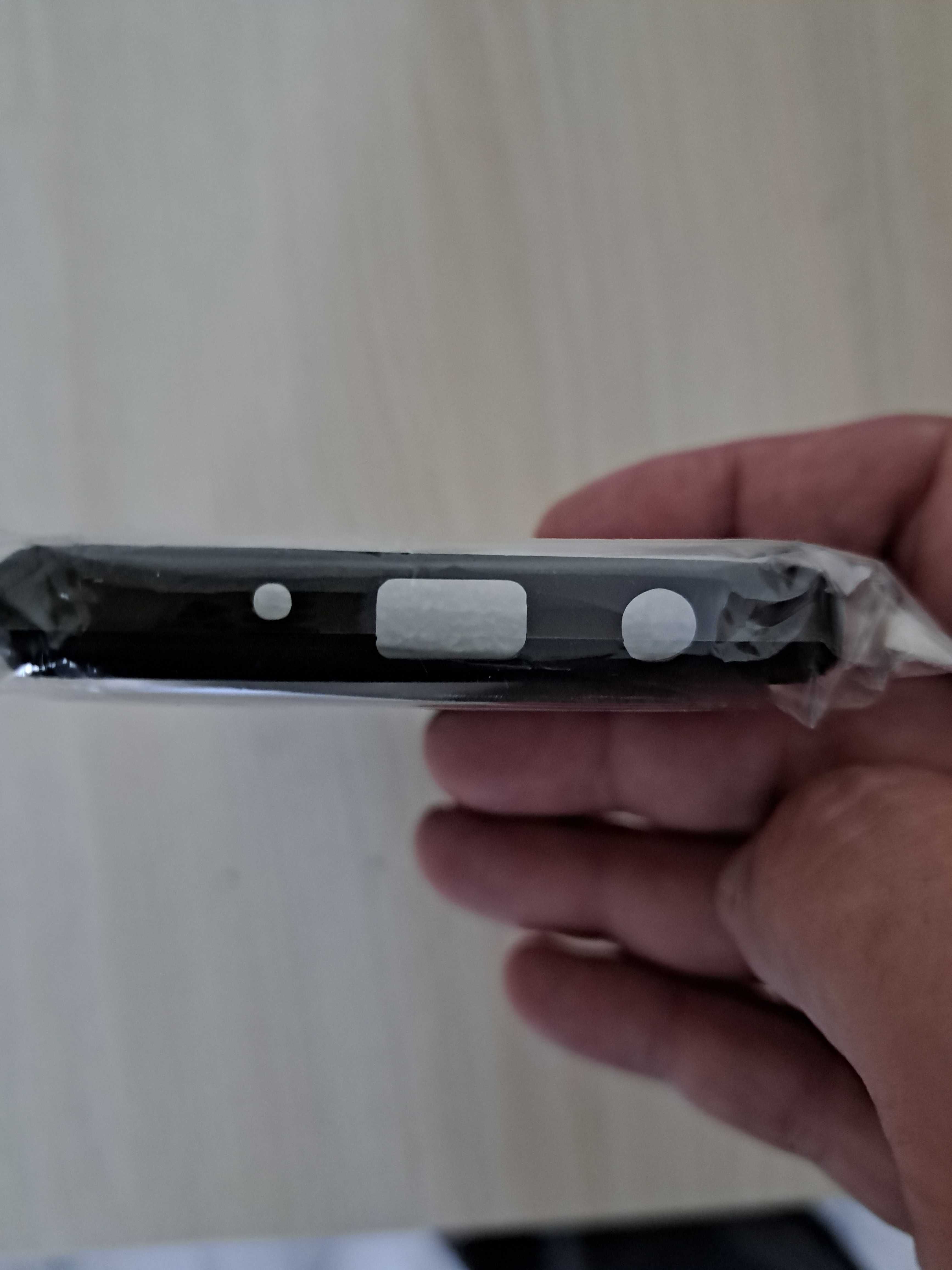 Etiu czarne do samsung J7 z 2017