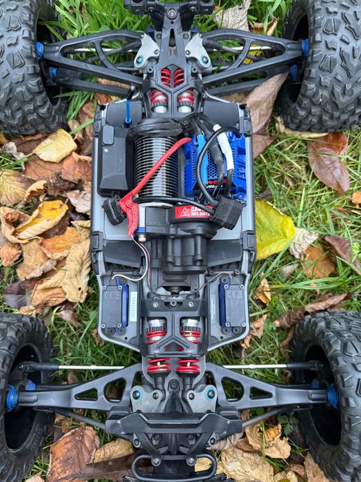 TRAXXAS E-revo 2.0 zaawansowany samochód zdalnie sterowany