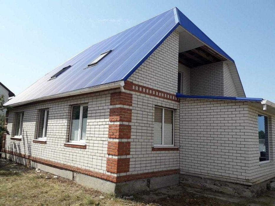 Продається двоповерховий цегляний будинок в Рибцях