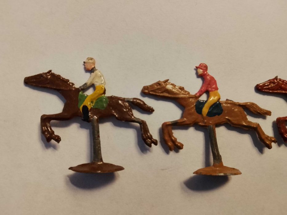 star zabawka figurki dżokeje konie, 3 sztuki prawdopodobnie lata 30