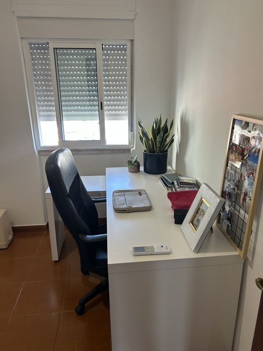 Secretadia Ikea MALM